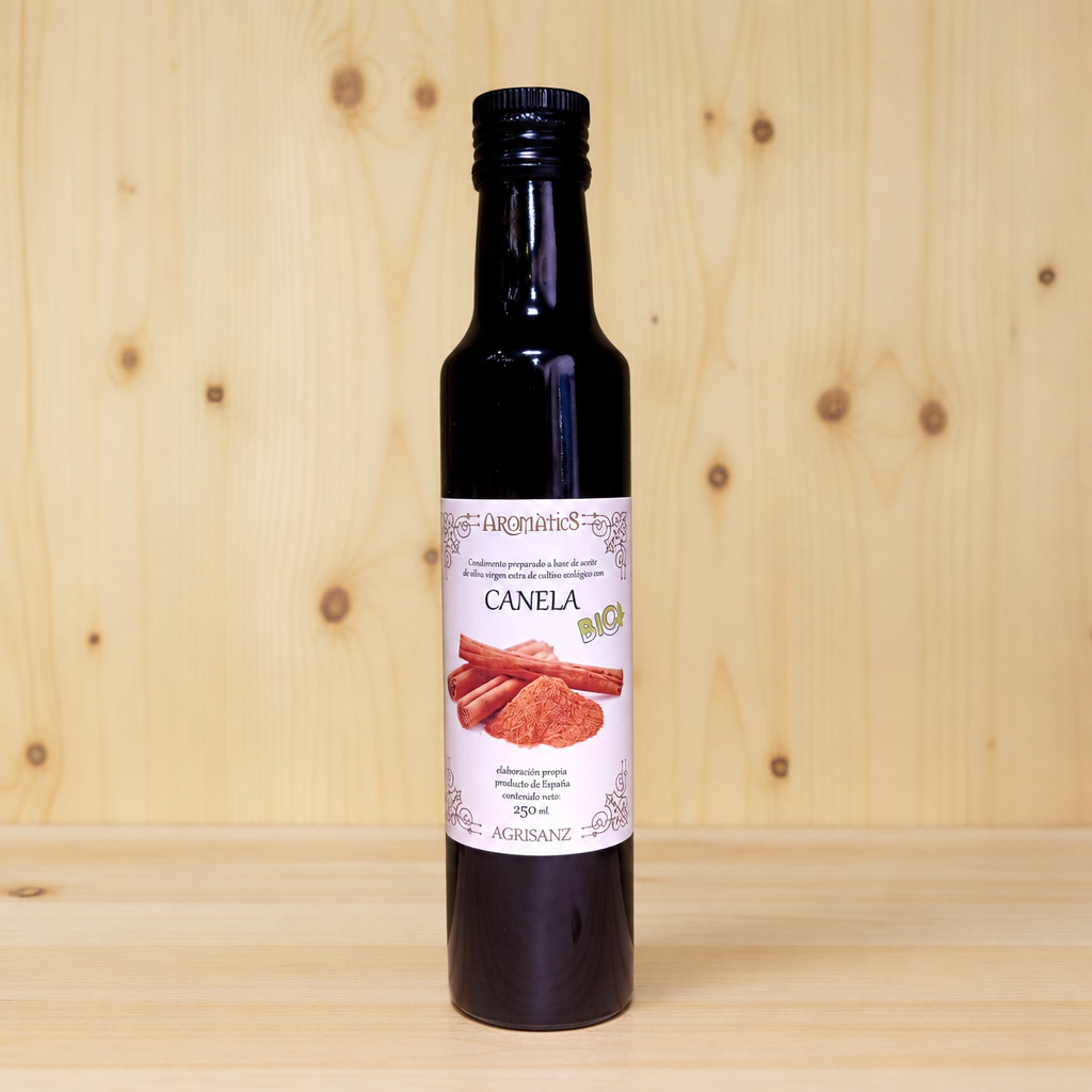 Aceite de canela, frontal, fondo de madera